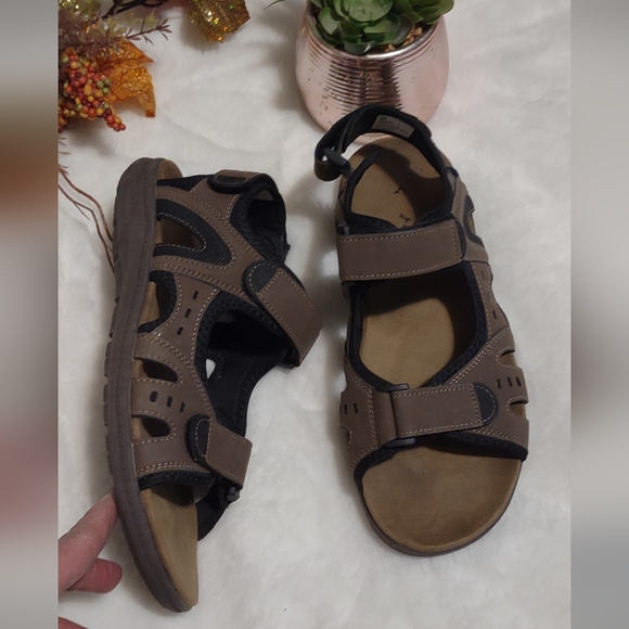 Eddie Bauer sandal shoes for men size 9 - Picture 2 of 6